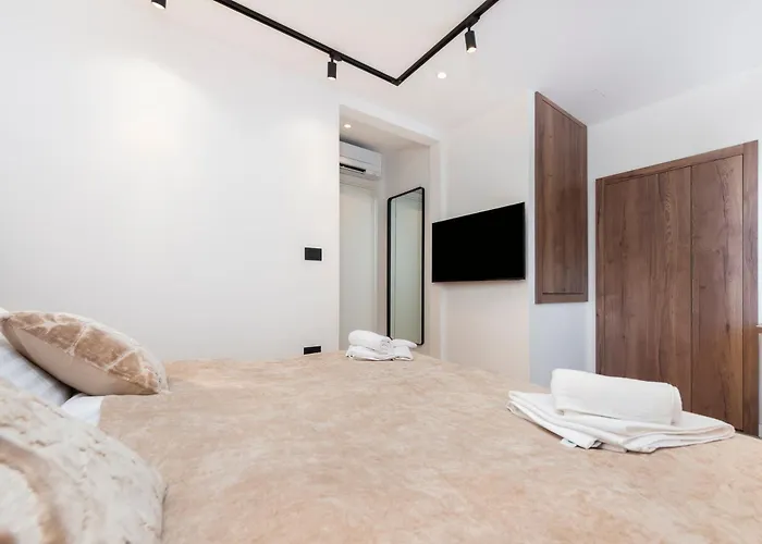 La Riva Luxury