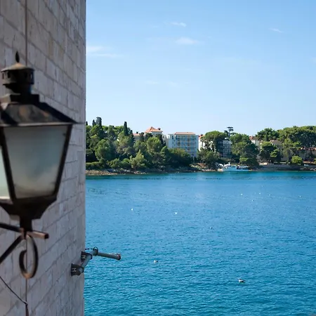 krevet i doručak La Riva Luxury 4*