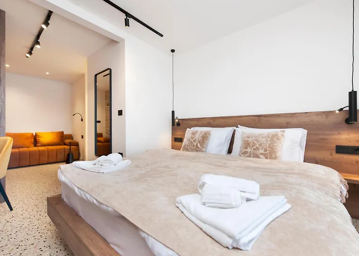 La Riva Luxury