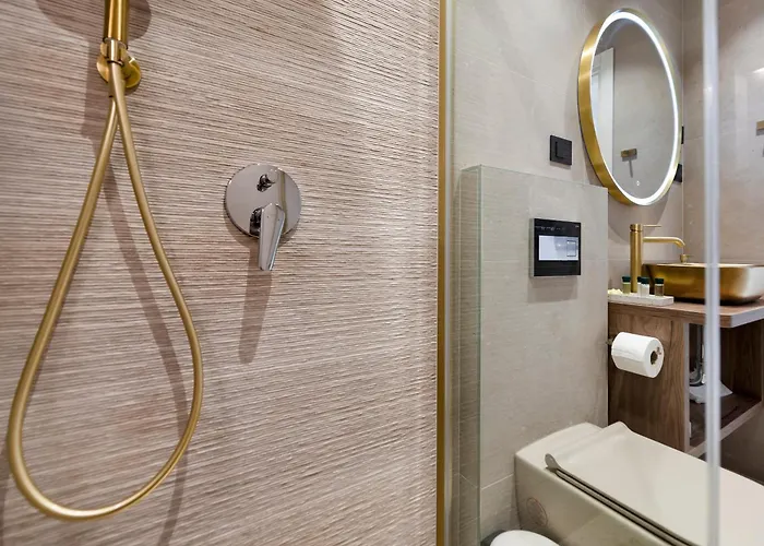 La Riva Luxury Bed & Breakfast