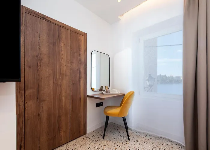 La Riva Luxury krevet i doručak